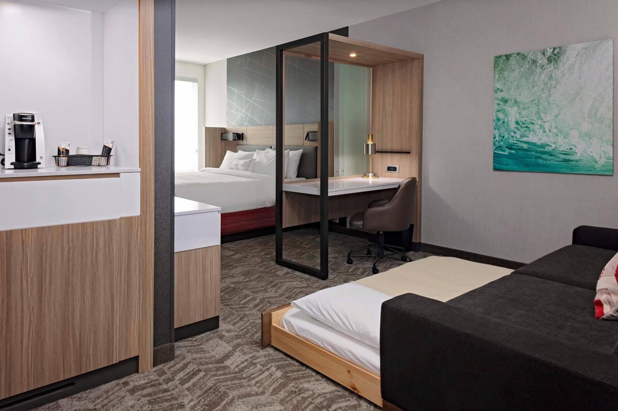 Springhill By Marriott Kansas Plaza Hotel 3*
