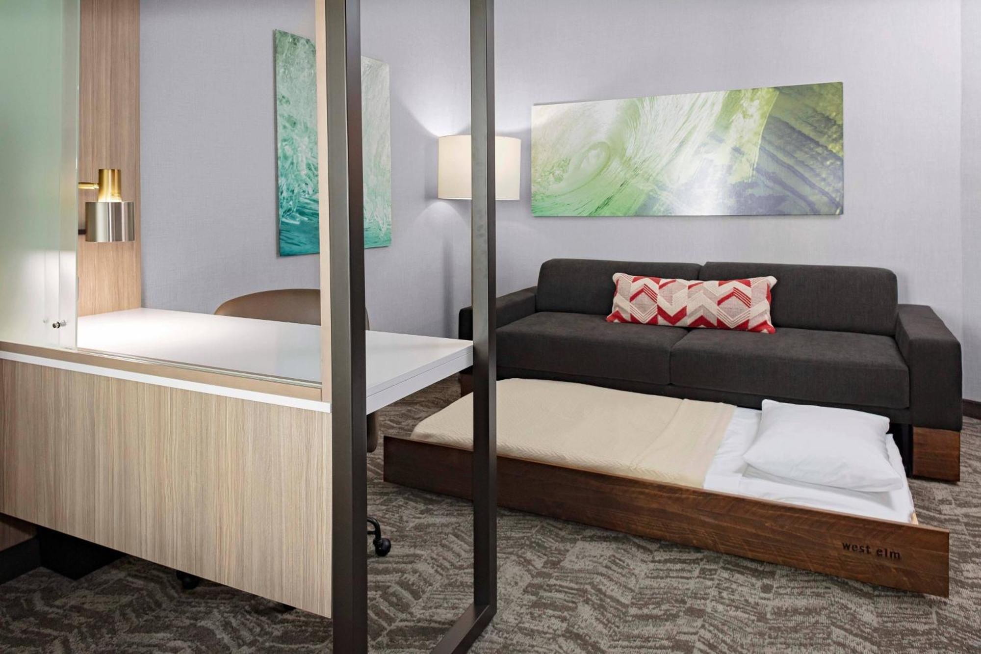 Springhill By Marriott Kansas Plaza Hotel 3*